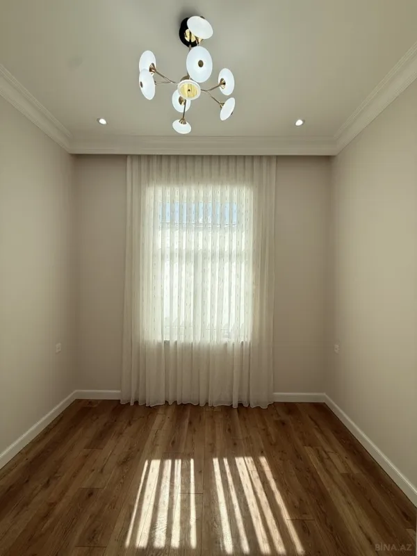 Satılır 4 otaqlı həyət evi 140 m²