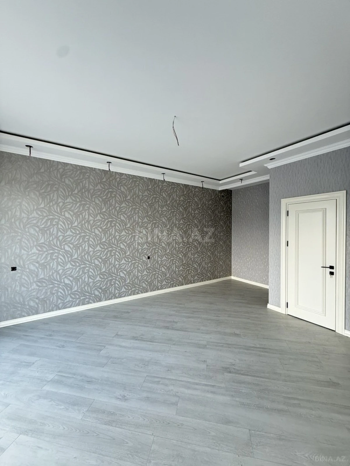Satılır 5 otaqlı həyət evi 300 m²