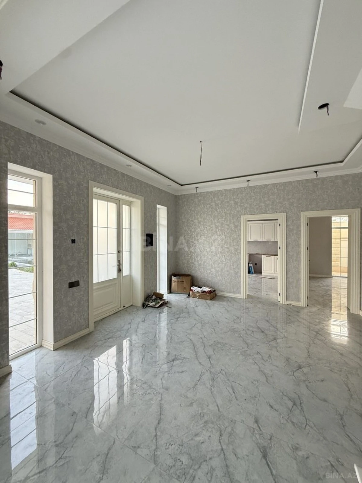 Satılır 5 otaqlı həyət evi 300 m²