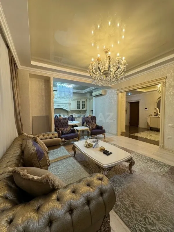 Kirayə verilir 3 otaqlı mənzil 110 m²