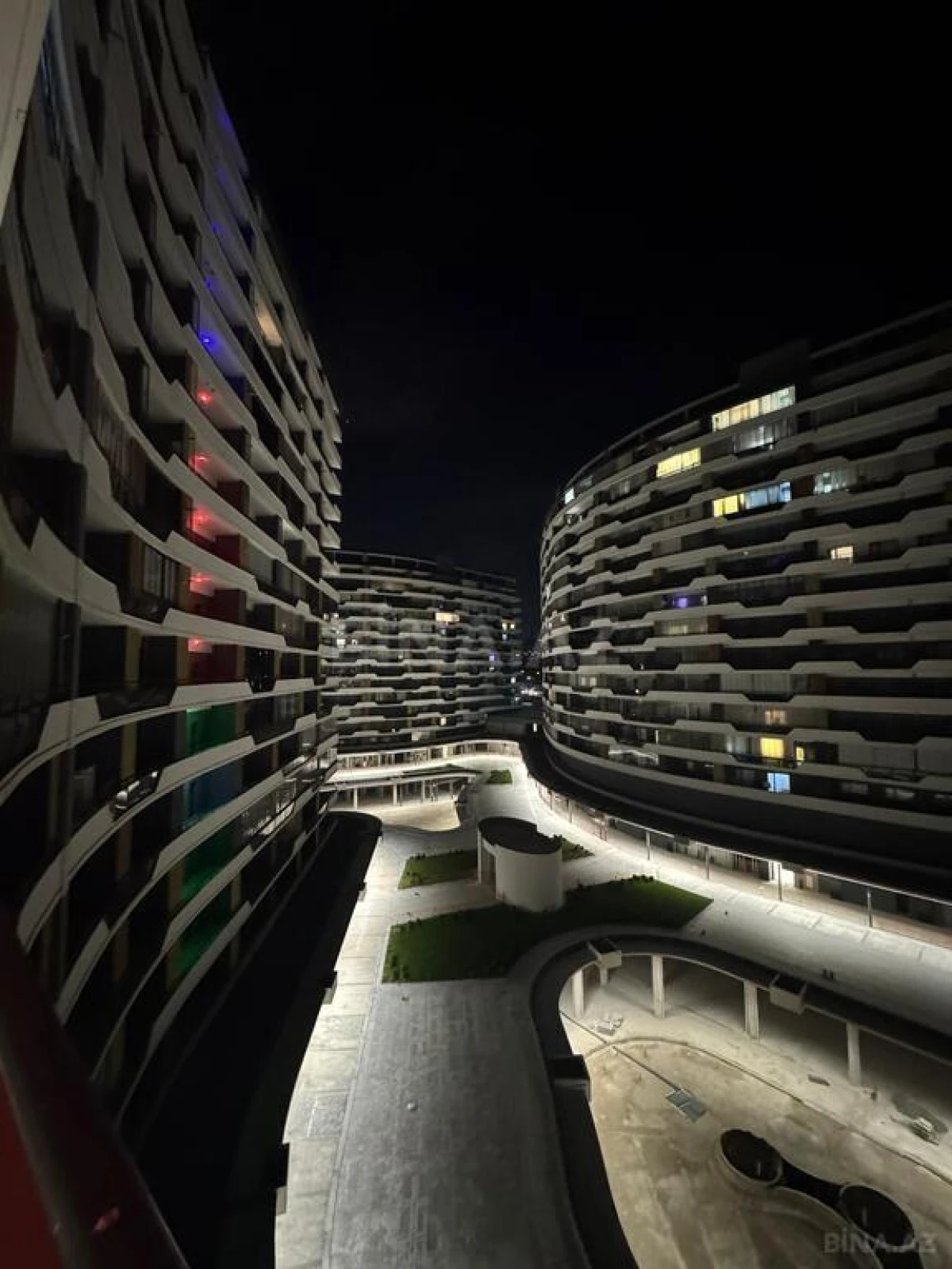 Kirayə verilir 3 otaqlı mənzil 105 m²