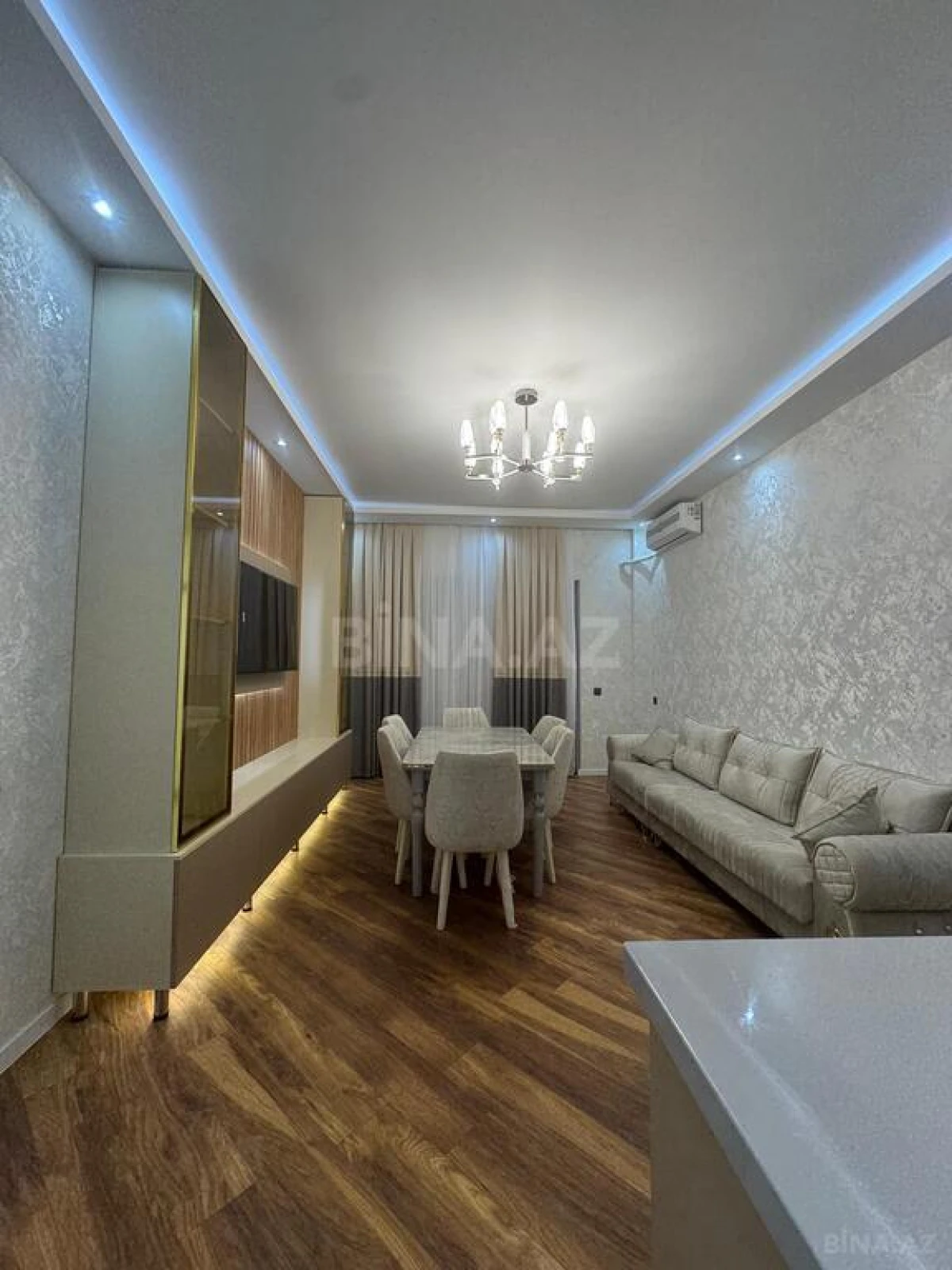Kirayə verilir 3 otaqlı mənzil 105 m²