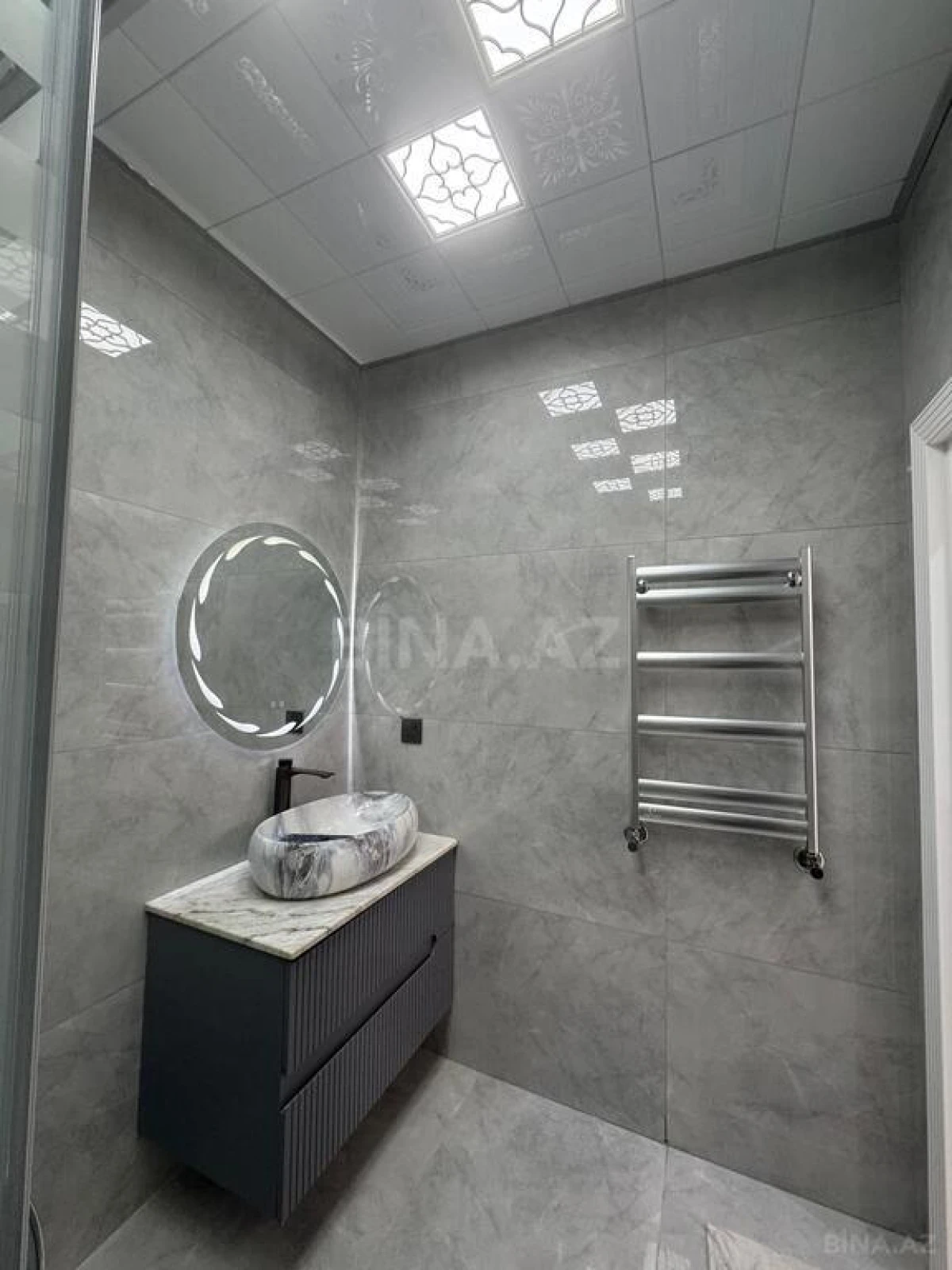 Kirayə verilir 3 otaqlı mənzil 105 m²
