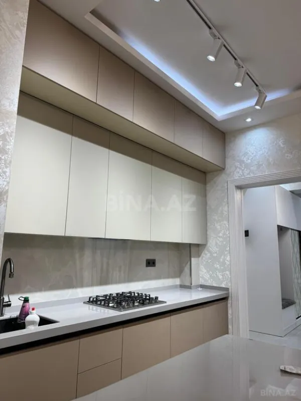 Kirayə verilir 3 otaqlı mənzil 105 m²