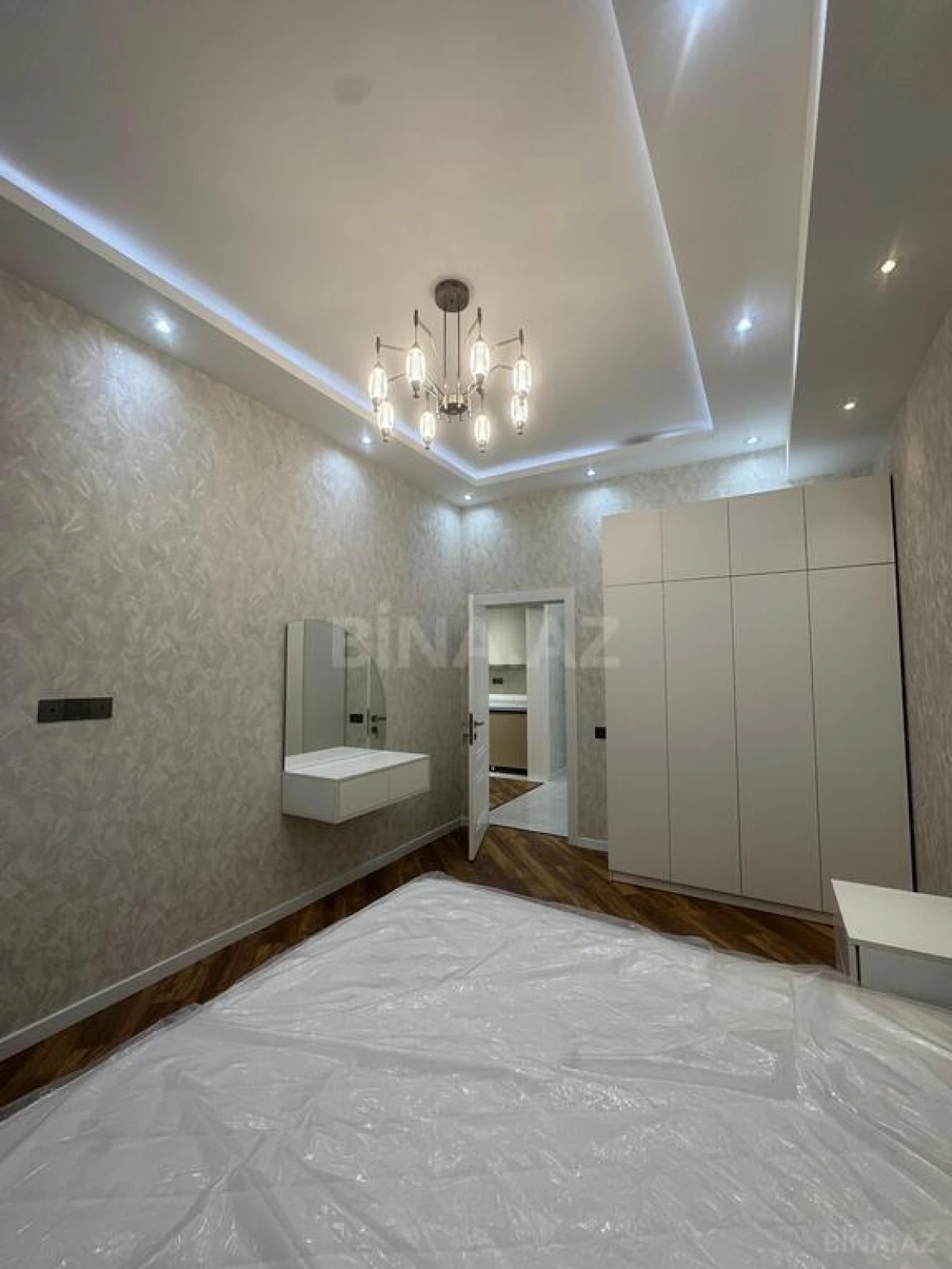 Kirayə verilir 3 otaqlı mənzil 105 m²