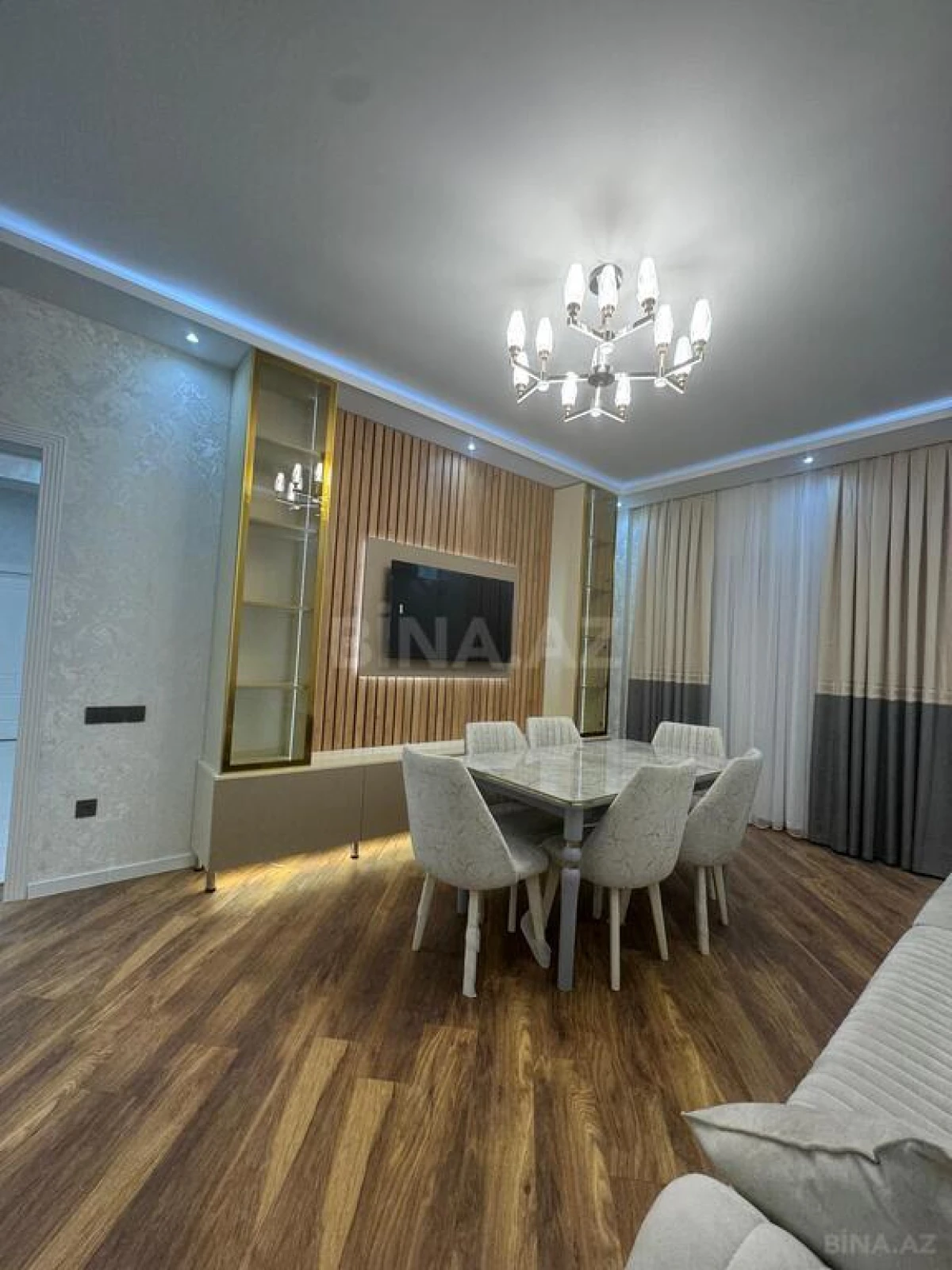 Kirayə verilir 3 otaqlı mənzil 105 m²