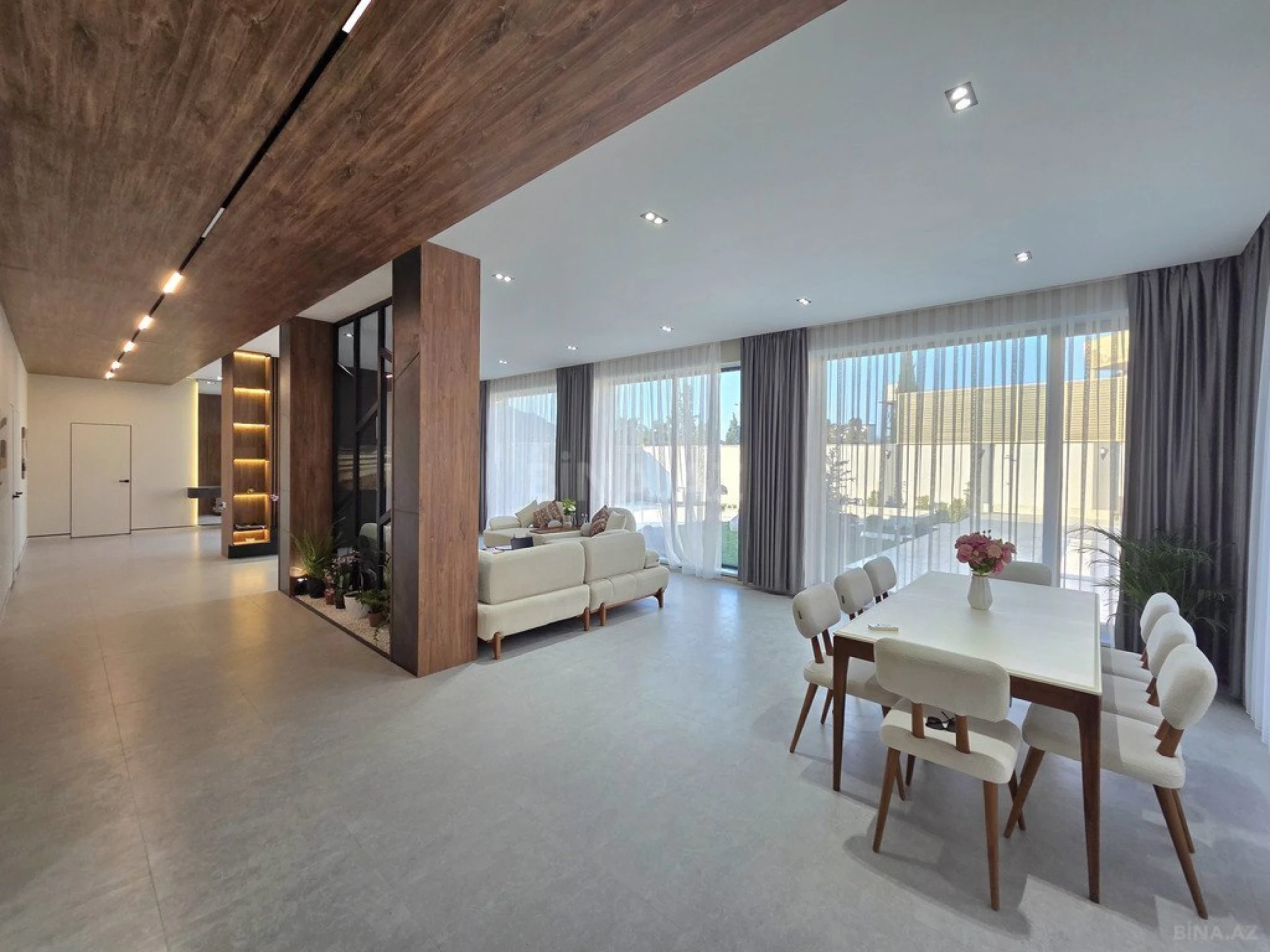 Satılır 4 otaqlı həyət evi 230 m²
