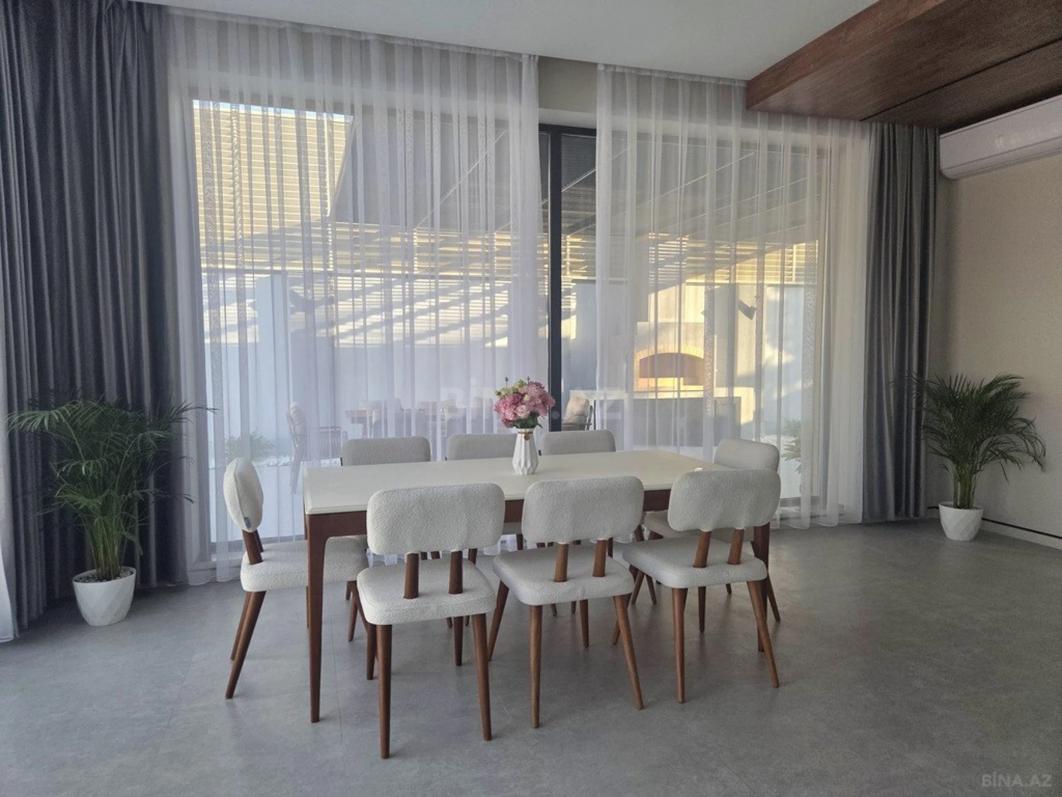 Satılır 4 otaqlı həyət evi 230 m²