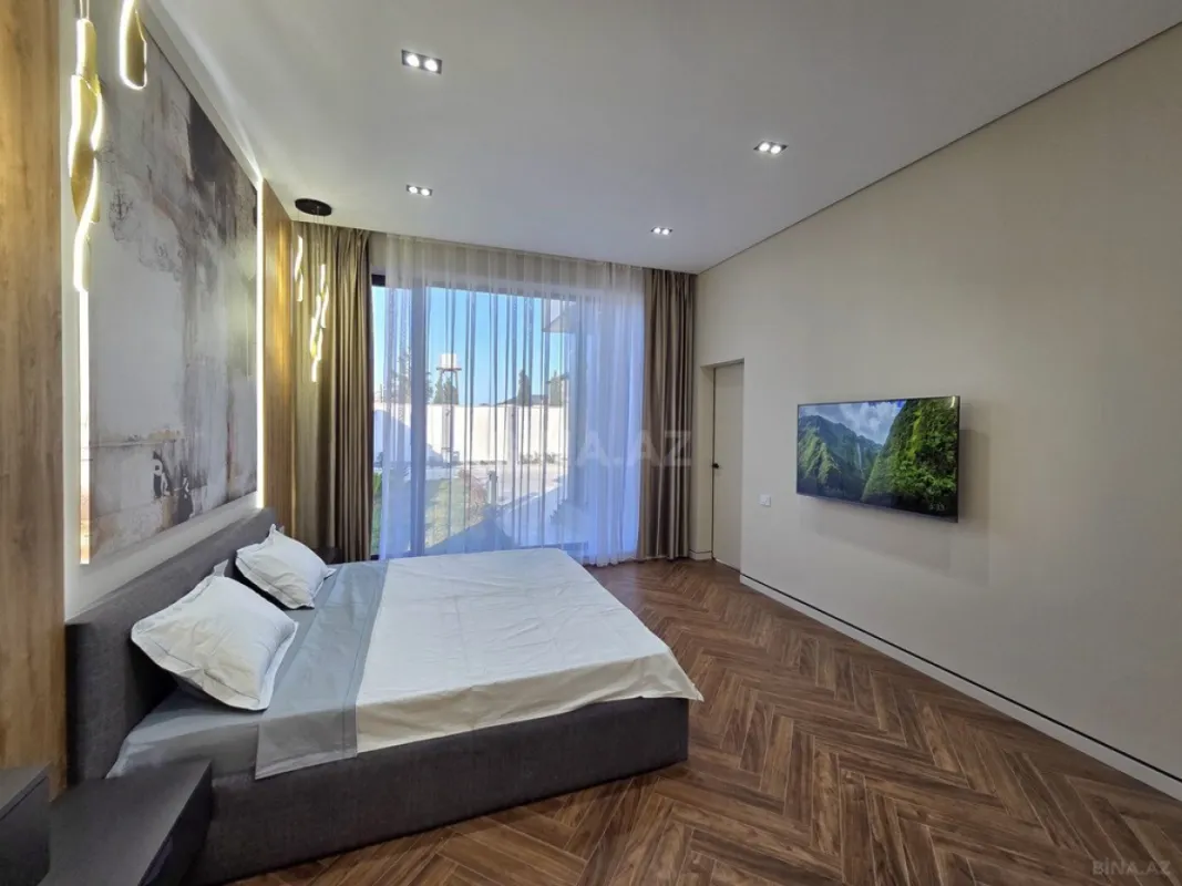 Satılır 4 otaqlı həyət evi 230 m²