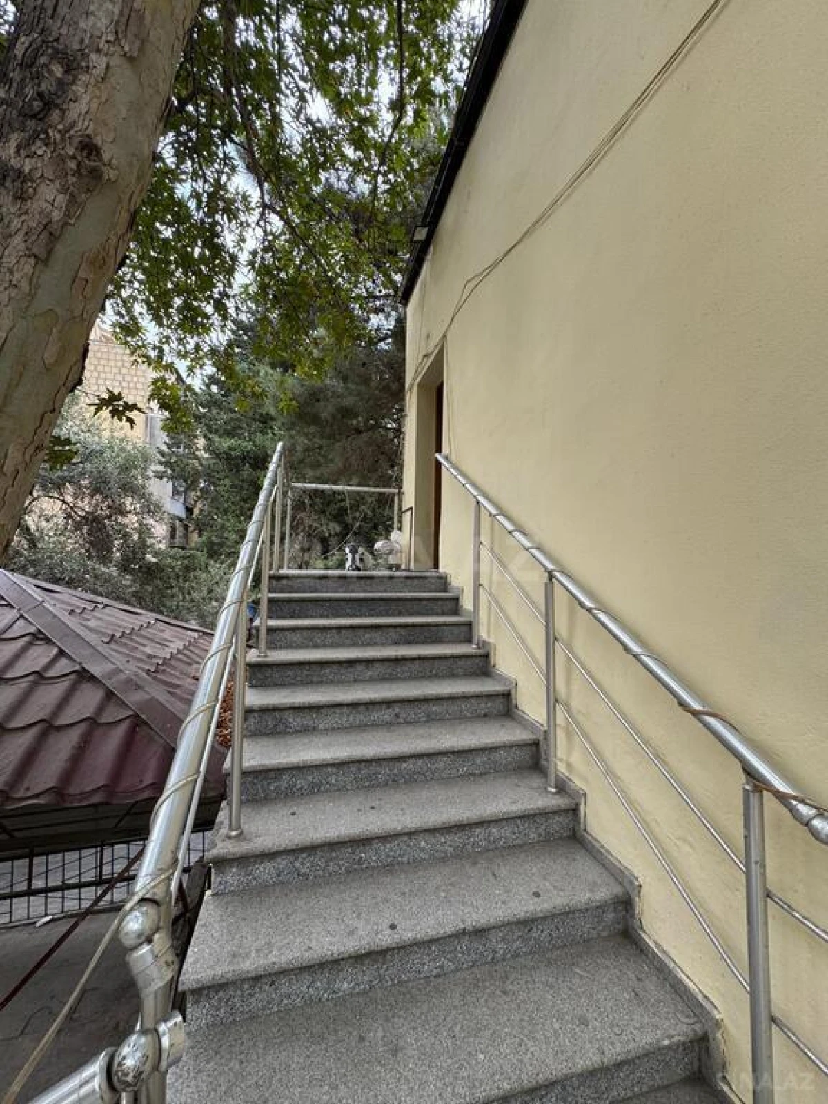 Kirayə verilir obyekt 100 m²