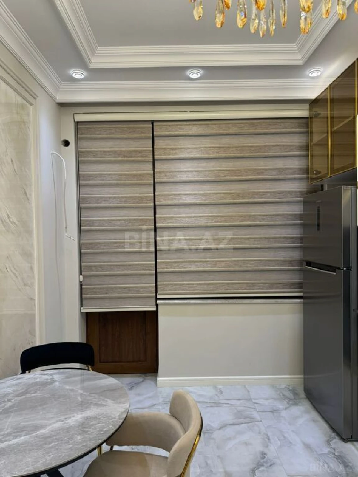 Kirayə verilir 2 otaqlı mənzil 80 m²