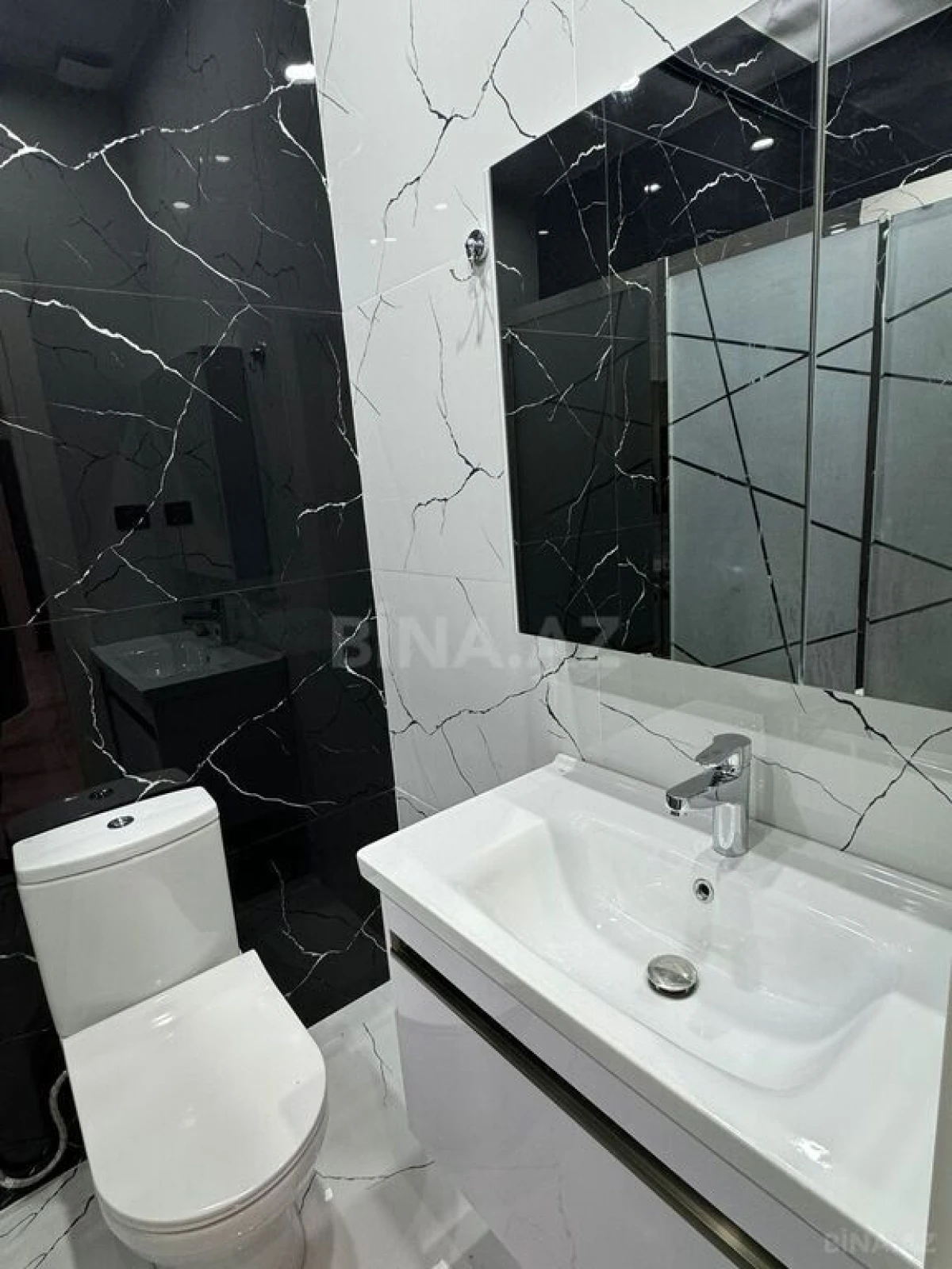 Kirayə verilir 2 otaqlı mənzil 80 m²