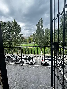 Kirayə verilir 3 otaqlı ofis 90 m²