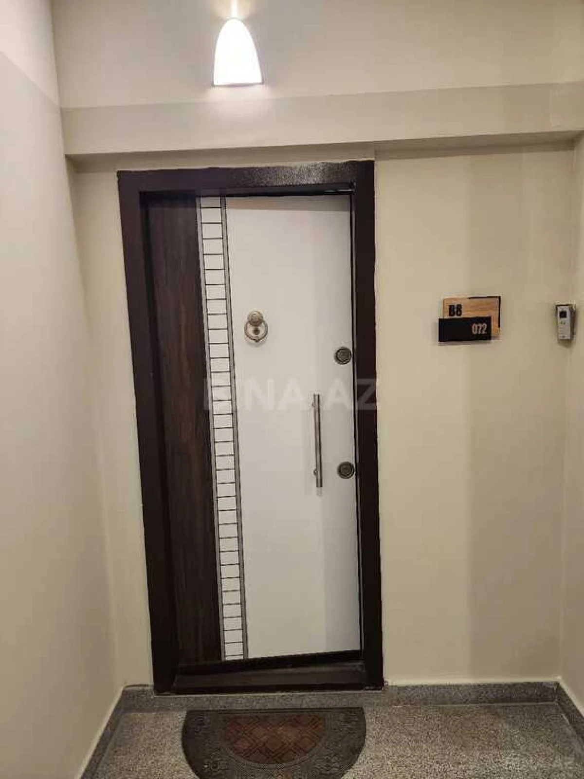 Kirayə verilir 2 otaqlı mənzil 107 m²
