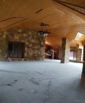 Satılır 8 otaqlı həyət evi 630 m²