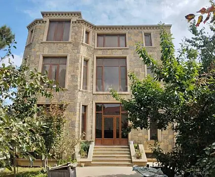Satılır 8 otaqlı həyət evi 630 m² — Bakı, Qaraçuxur 8 otaq 630.00 m²