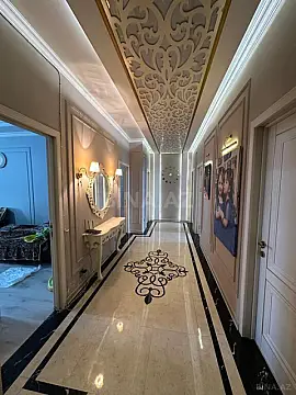 Satılır 4 otaqlı mənzil 150 m²