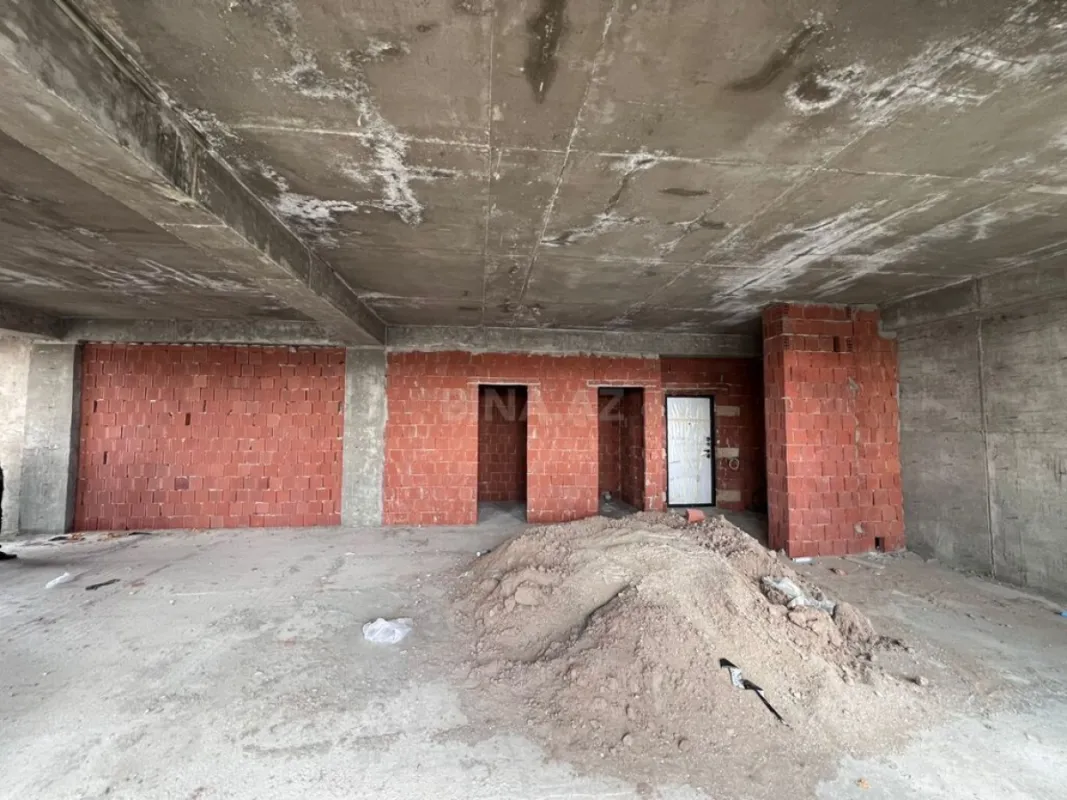 Satılır 3 otaqlı mənzil 112.1 m²
