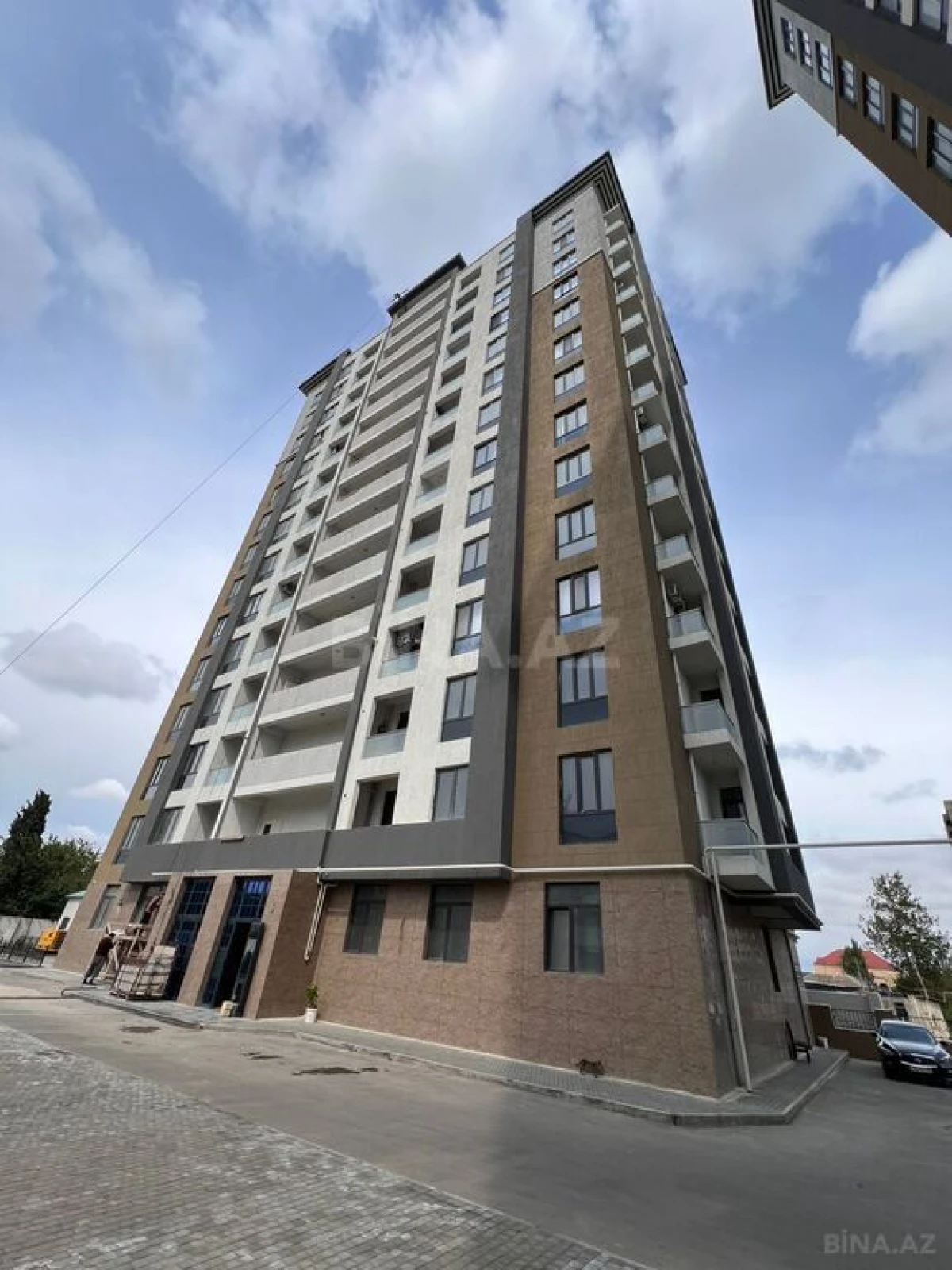 Satılır 3 otaqlı mənzil 112.1 m²