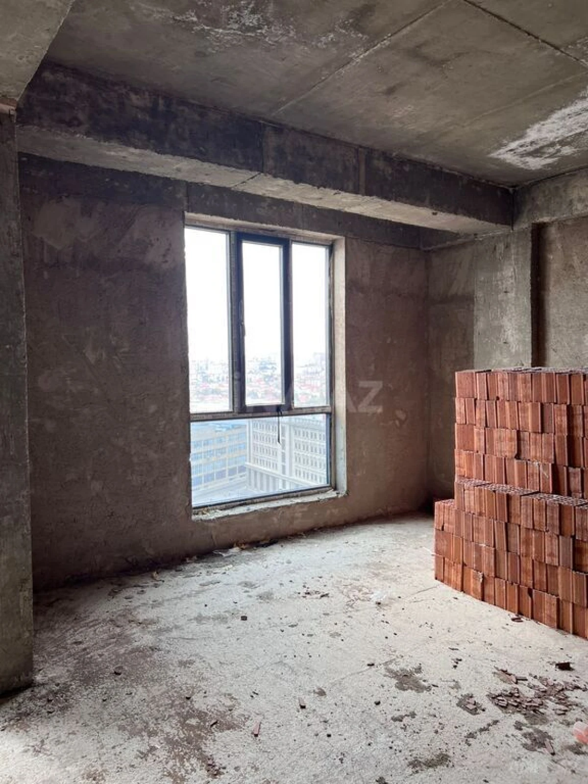 Satılır 3 otaqlı mənzil 112.1 m²