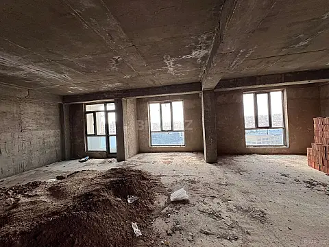 Satılır 3 otaqlı mənzil 112.1 m²