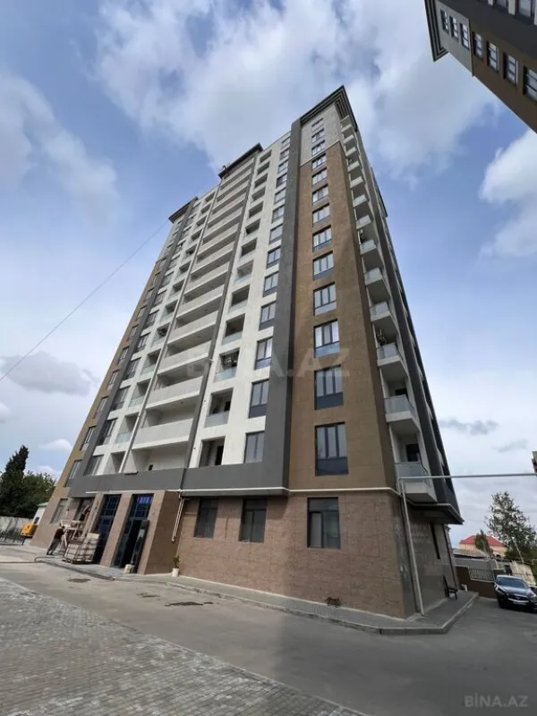 Satılır 4 otaqlı mənzil 138.5 m²