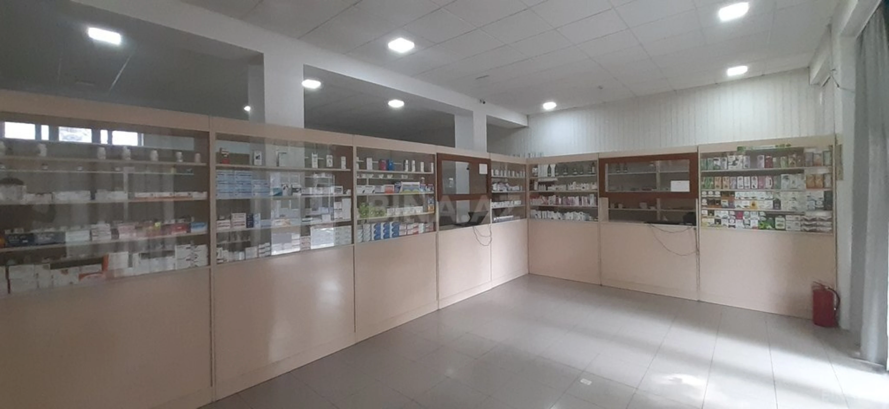 Satılır obyekt 300 m²