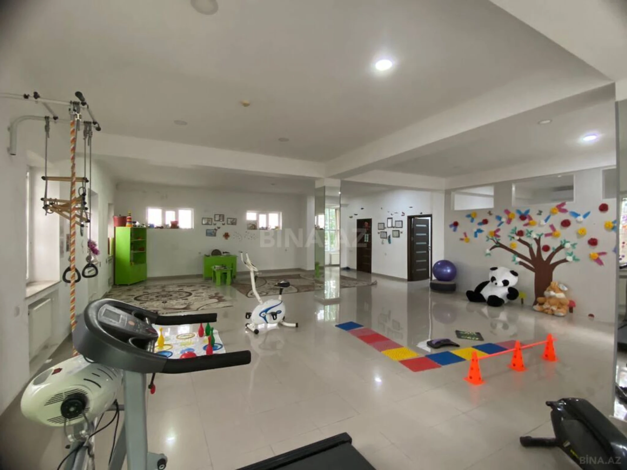 Satılır obyekt 300 m²