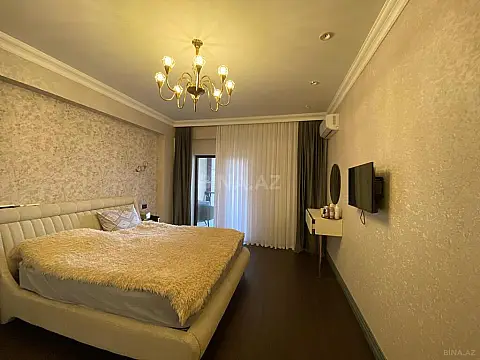 Satılır 3 otaqlı mənzil 104 m²