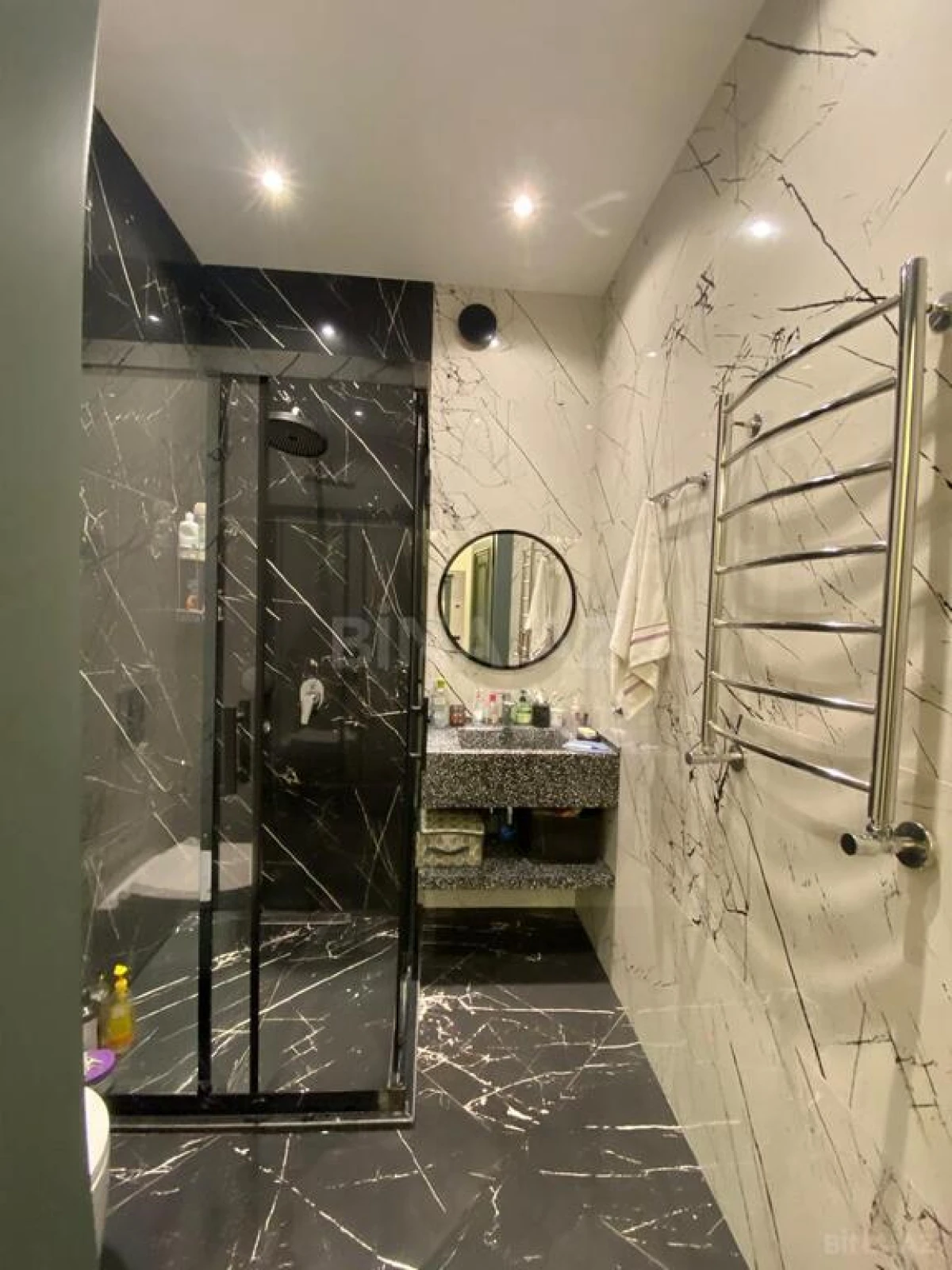 Satılır 3 otaqlı mənzil 104 m²