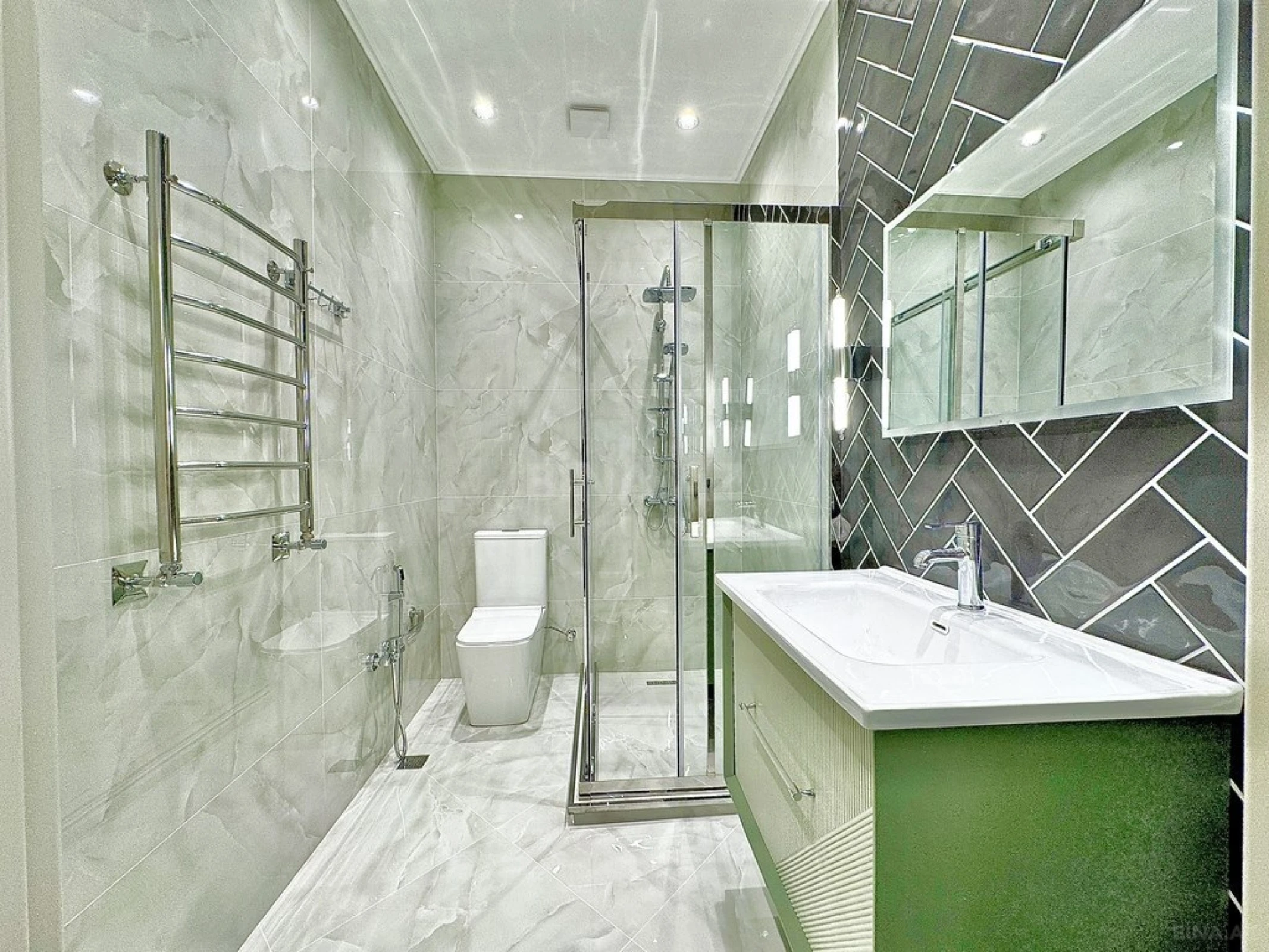 Satılır 3 otaqlı mənzil 70 m²