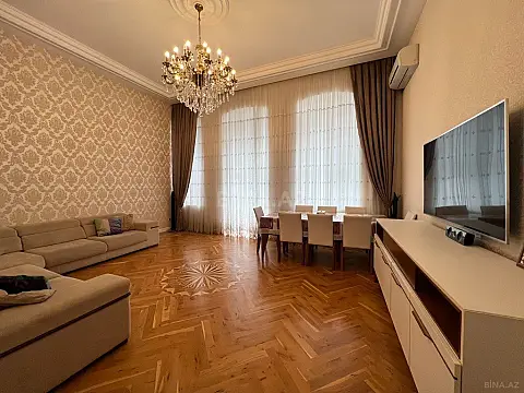 Kirayə verilir 4 otaqlı mənzil 200 m² — Bakı, Sahil qəs. 4 otaq 200.00 m²