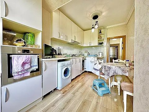 Satılır 3 otaqlı mənzil 85 m²