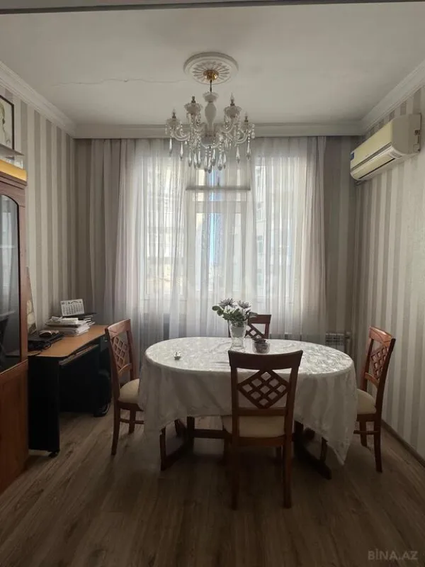 Satılır 2 otaqlı mənzil 50 m²
