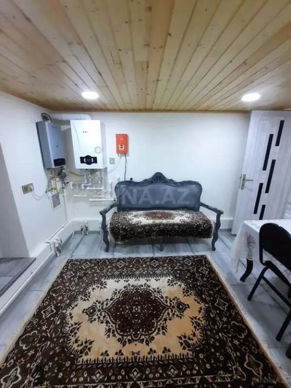 Satılır 6 otaqlı həyət evi 200 m²