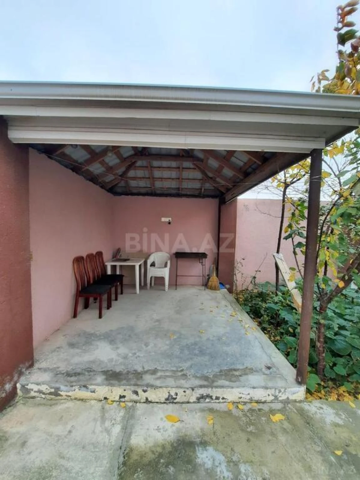Satılır 6 otaqlı həyət evi 200 m²