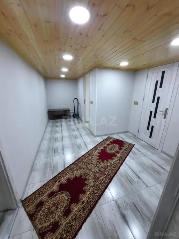 Satılır 6 otaqlı həyət evi 200 m²
