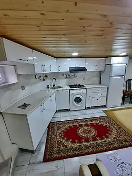 Satılır 6 otaqlı həyət evi 200 m²