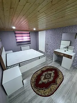 Satılır 6 otaqlı həyət evi 200 m²