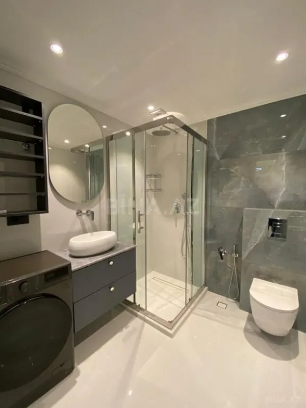 Satılır 2 otaqlı mənzil 84 m²