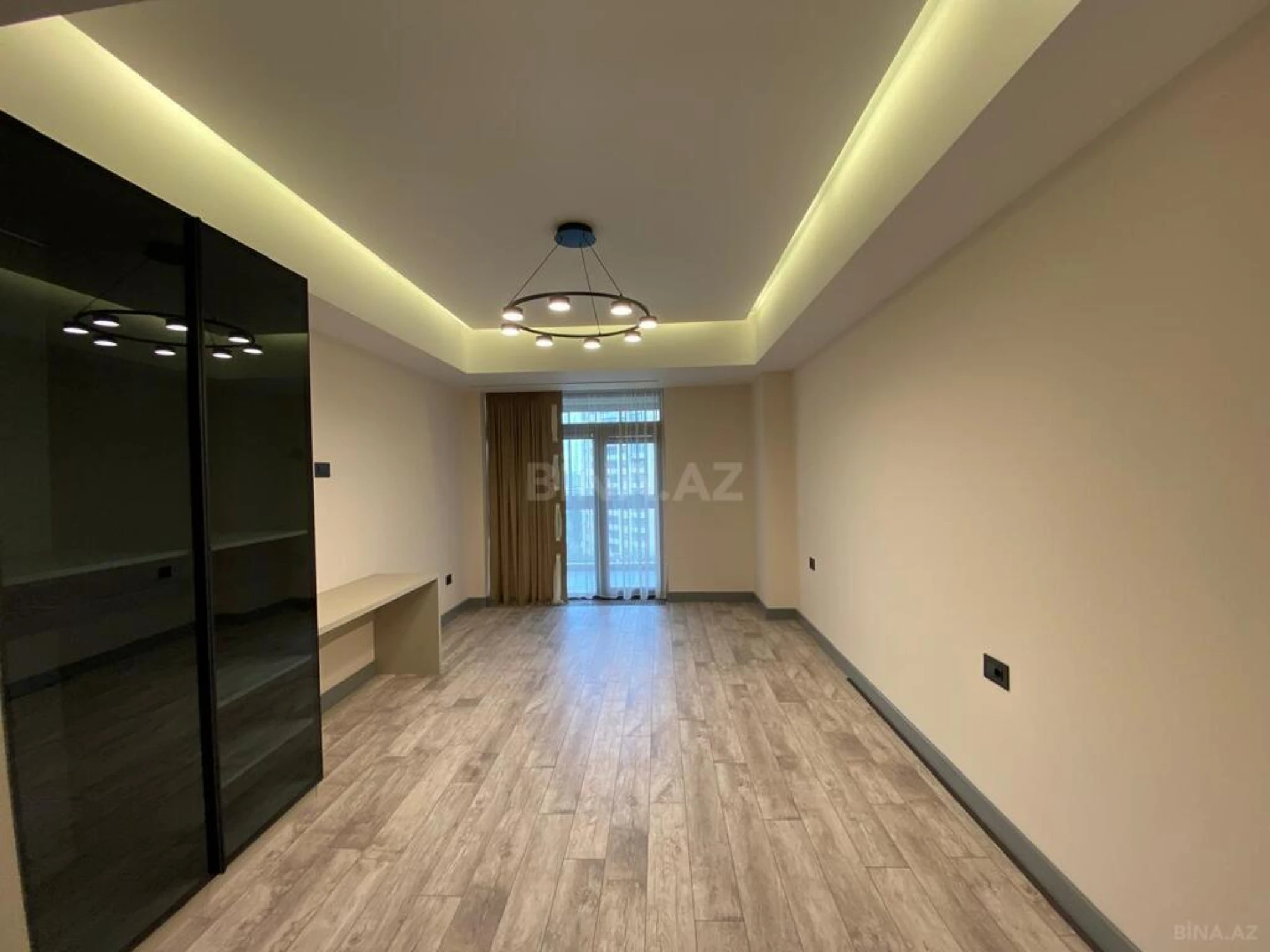 Satılır 2 otaqlı mənzil 84 m²