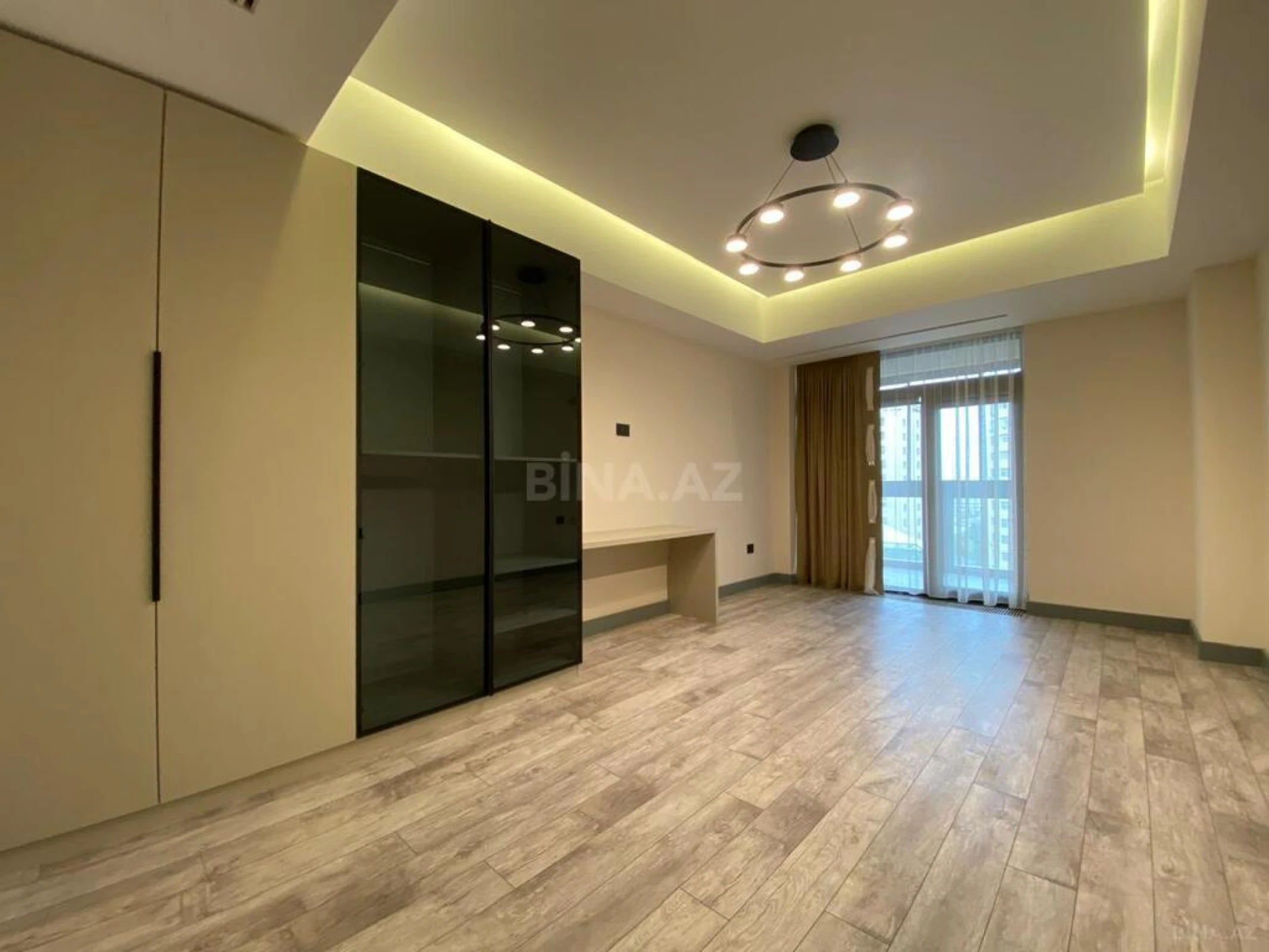 Satılır 2 otaqlı mənzil 84 m²