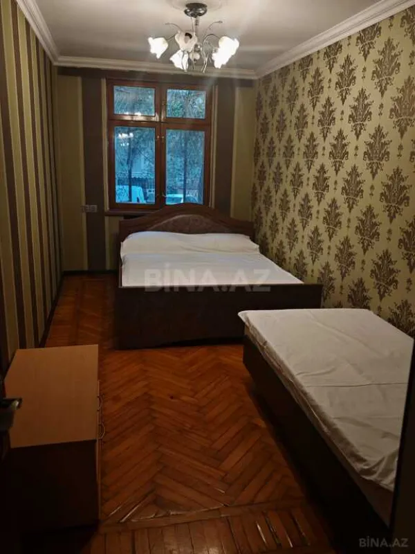 Kirayə verilir 2 otaqlı mənzil 65 m²