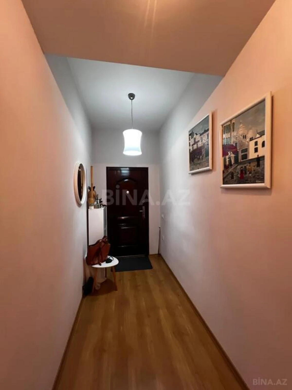 Satılır 6 otaqlı mənzil 432 m²