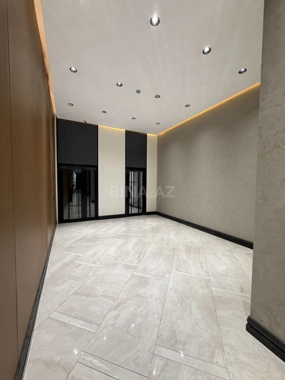 Satılır 1 otaqlı mənzil 65.6 m²