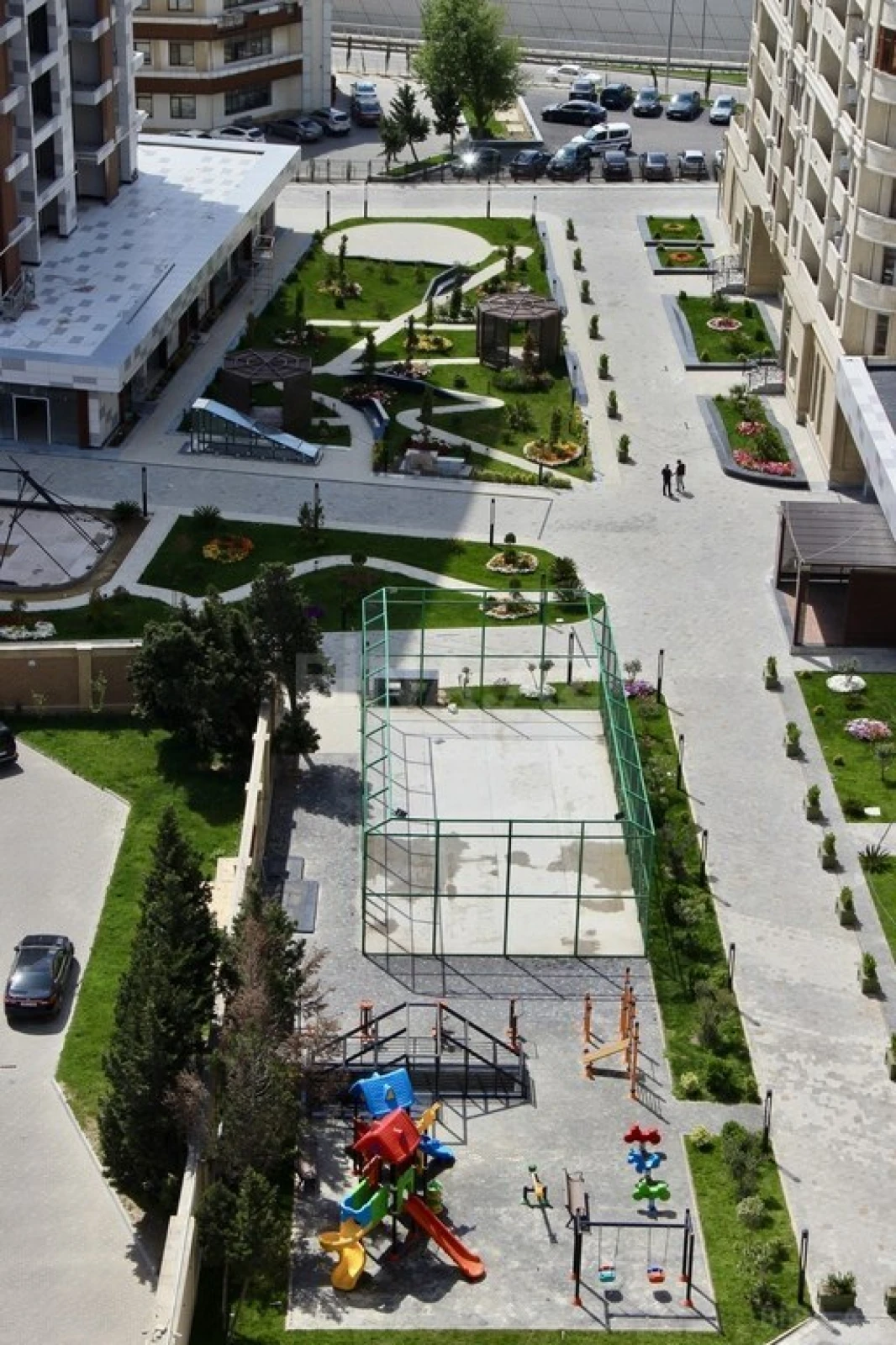 Satılır 1 otaqlı mənzil 65.6 m²