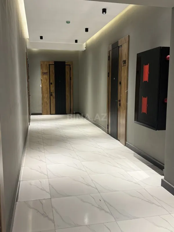 Satılır 1 otaqlı mənzil 65.6 m²