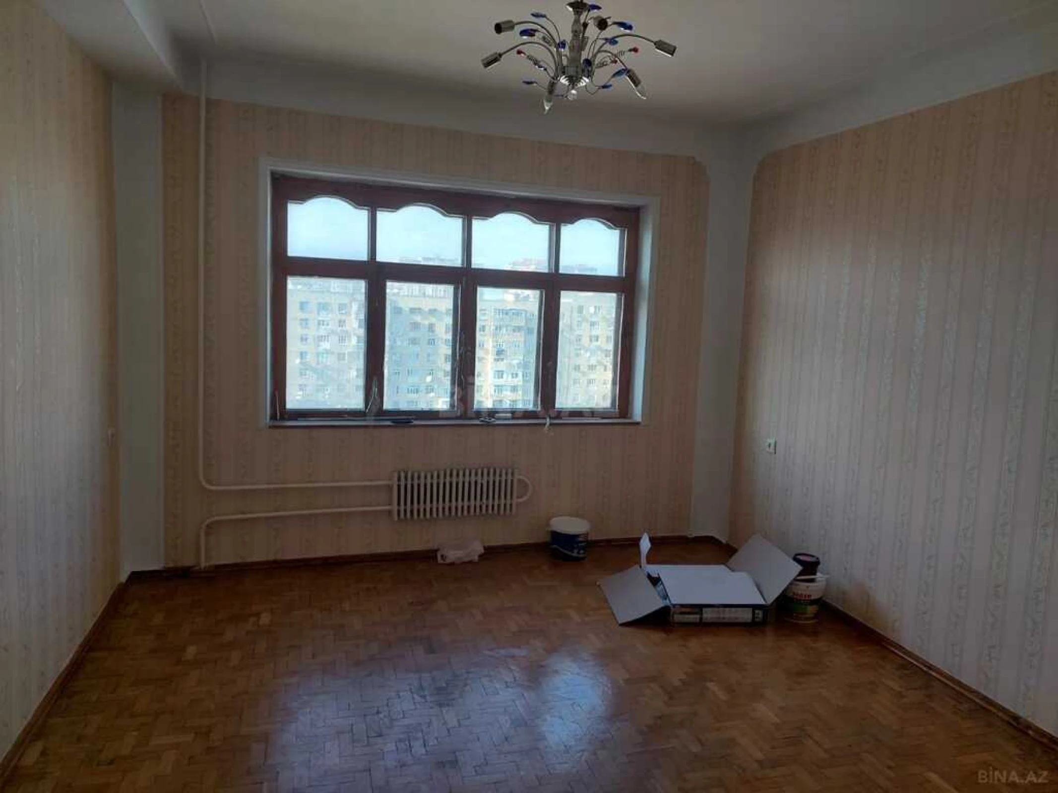 Satılır 4 otaqlı mənzil 100 m²