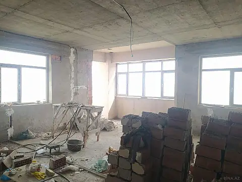 Satılır 2 otaqlı mənzil 111 m²