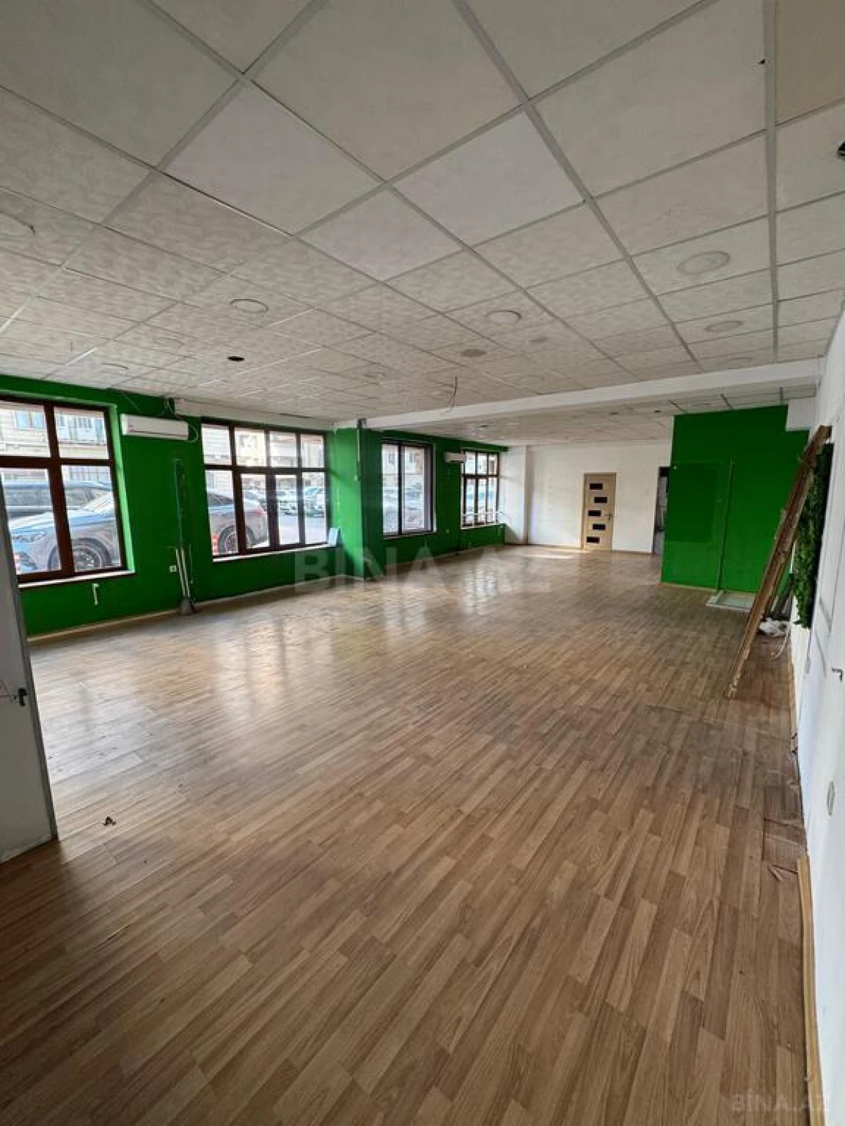 Kirayə verilir obyekt 150 m²